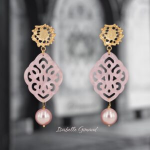 Baby pink resin & glass pearl earrings